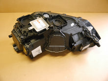 Load image into Gallery viewer, Frontscheinwerfer VW Golf VII Sportsvan 517941032B Xenon Rechts Headlight SCH5851961334ue