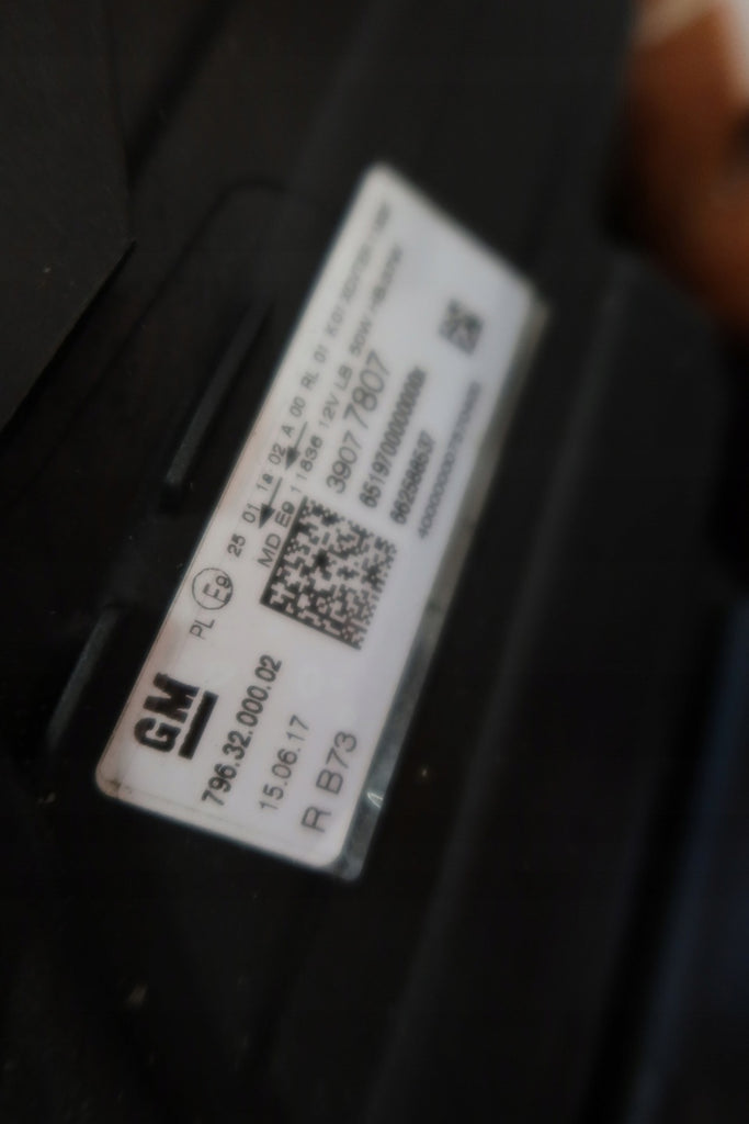 Frontscheinwerfer Opel Astra 39023763 39077807 LED Ein Stück (Rechts oder Links)