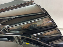 Load image into Gallery viewer, Frontscheinwerfer Hyundai Tucson 92208N7100 LED Rechts Scheinwerfer Headlight SCH9801056470fu