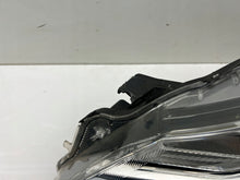 Laden Sie das Bild in den Galerie-Viewer, Frontscheinwerfer Toyota Yaris Links Scheinwerfer Headlight