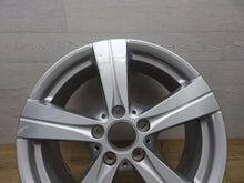 Laden Sie das Bild in den Galerie-Viewer, 1x Alufelge 17 Zoll 7.0&quot; 5x112 44,5ET A2064014500 Mercedes-Benz Rim Wheel