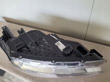 Laden Sie das Bild in den Galerie-Viewer, Frontscheinwerfer Kia Ceed J792111010 Links Scheinwerfer Headlight SCH6770943764sn