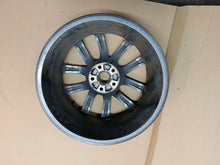 Laden Sie das Bild in den Galerie-Viewer, 1x Alufelge 18 Zoll 7.5&quot; 5x112 51ET 5E0601025AA Skoda Octavia Rim Wheel