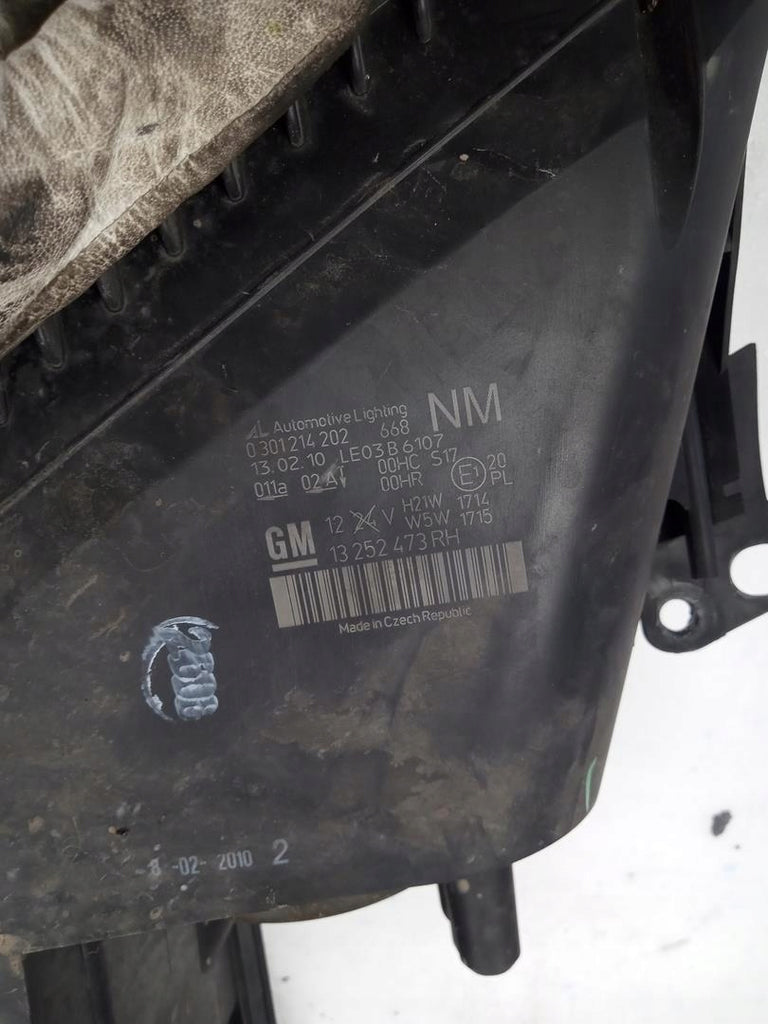 Frontscheinwerfer Opel Zafira 13252473 Rechts Scheinwerfer Headlight