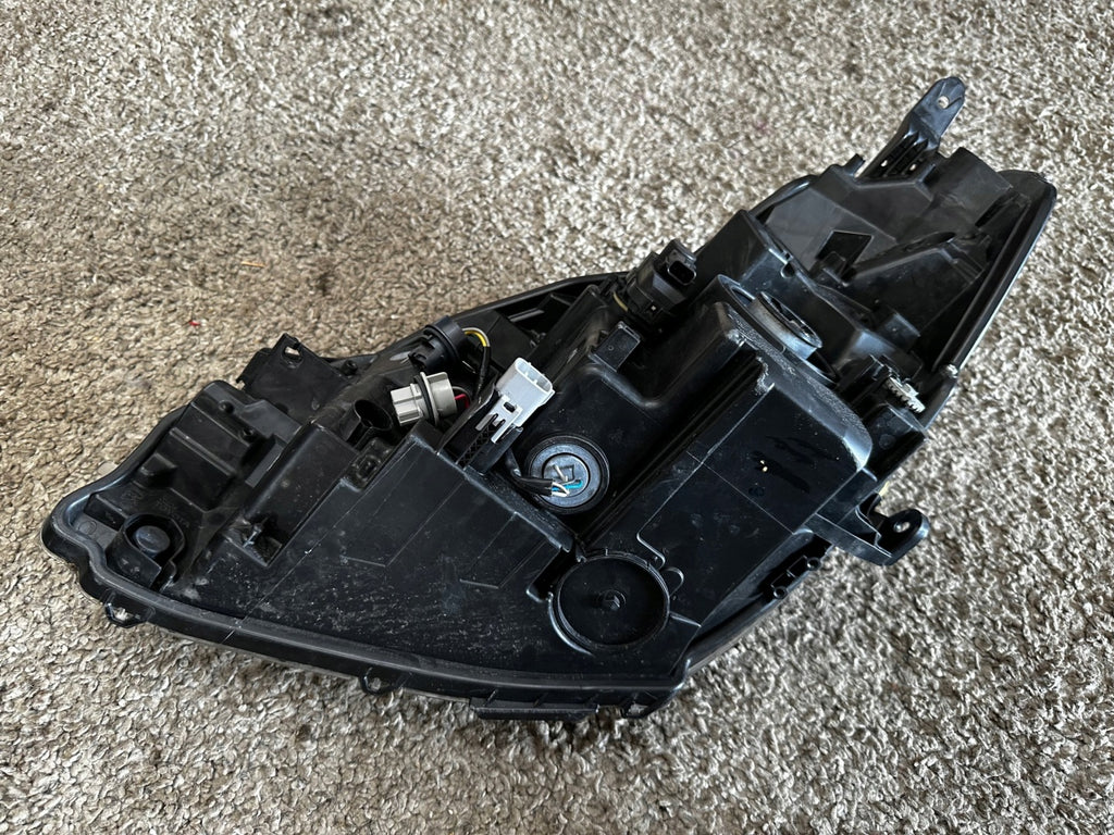 Frontscheinwerfer Toyota Yaris Rechts Scheinwerfer Headlight SCH6744149274zu