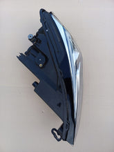 Laden Sie das Bild in den Galerie-Viewer, Frontscheinwerfer Seat Tarraco 5FJ941007D LED Links Scheinwerfer Headlight SCH2131751133za