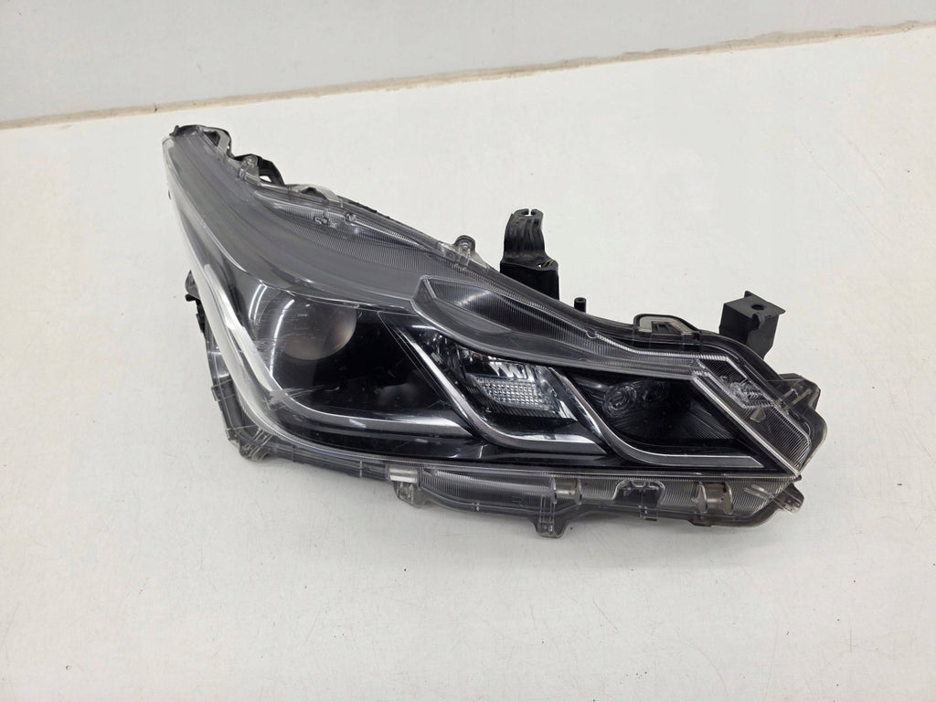 Frontscheinwerfer Toyota Corolla 81110-0T30 Rechts Scheinwerfer Headlight SCH2172358617vv