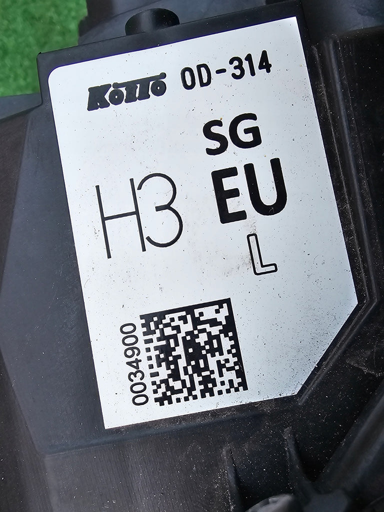 Frontscheinwerfer Toyota Yaris Cross Full LED Links Scheinwerfer Headlight SCH2059384592ni