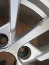 Laden Sie das Bild in den Galerie-Viewer, 1x Alufelge 17 Zoll 7.5" 5x112 51ET Glanz Silber 8V0601025CS Audi A3 Rim Wheel FEL2151416515nv