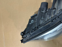 Laden Sie das Bild in den Galerie-Viewer, Frontscheinwerfer Mercedes-Benz W213 A2138202161 Links Scheinwerfer Headlight SCH8130972953nc