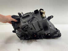 Laden Sie das Bild in den Galerie-Viewer, Frontscheinwerfer BMW X3 F25 7217297 Xenon Links Scheinwerfer Headlight SCH8524842235gp