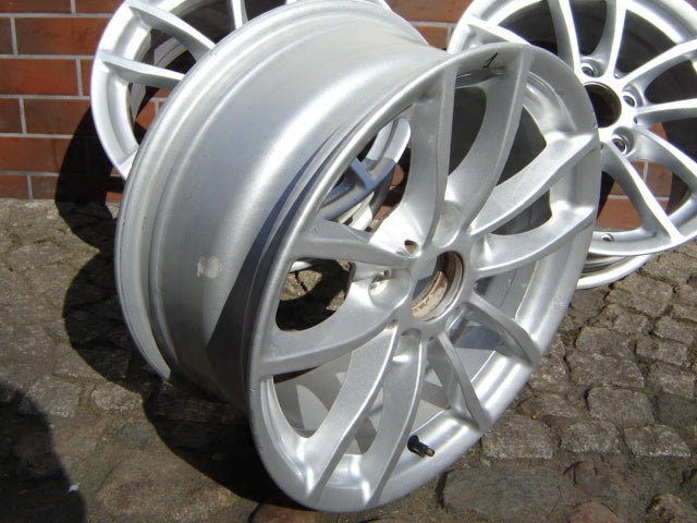 1x Alufelge 16 Zoll 7.0" 5x120 40ET Glanz Silber 6796202 BMW 1 F20 Rim Wheel