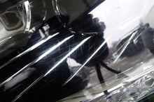 Laden Sie das Bild in den Galerie-Viewer, Frontscheinwerfer Skoda Fabia III 6V0941015F Links Scheinwerfer Headlight SCH9209854796hh