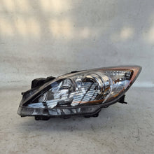 Laden Sie das Bild in den Galerie-Viewer, Frontscheinwerfer Mazda 3 BDG7-51040 Xenon Links Scheinwerfer Headlight SCH4754688203eh