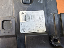 Load image into Gallery viewer, Frontscheinwerfer BMW X3 E83 7162192-05 Xenon Rechts Scheinwerfer Headlight SCH3001905637ze