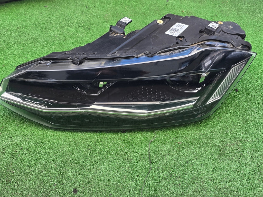 Frontscheinwerfer VW Polo 2G1941035B Links Scheinwerfer Headlight SCH6418457503vr