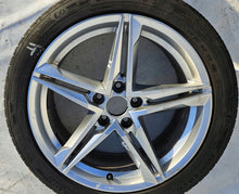 Load image into Gallery viewer, 1x Alufelge 18 Zoll 8.0" 5x112 40ET Glanz Silber 8W0601025R Audi A4 Rim Wheel FEL8950085464rp