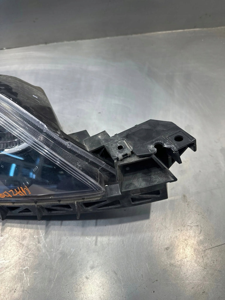 Frontscheinwerfer Mazda 3 I MAA77084 Rechts Scheinwerfer Headlight