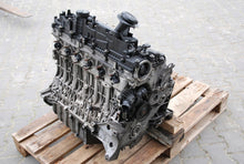 Laden Sie das Bild in den Galerie-Viewer, Motor BMW X5 X6 306D3 3.0 235PS 147TKm 2006 Diesel Engine Unkomplett