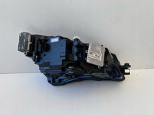 Laden Sie das Bild in den Galerie-Viewer, Frontscheinwerfer Skoda Superb III 3V1941015D Full LED Links Headlight