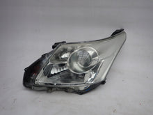 Laden Sie das Bild in den Galerie-Viewer, Frontscheinwerfer Toyota Avensis Links Scheinwerfer Headlight SCH9304318121jg