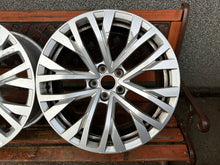 Load image into Gallery viewer, 1x Alufelge 18 Zoll 8.0" 5x112 25ET Glanz Silber 760601025A VW Touareg Rim Wheel FEL9304746868bk