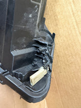 Laden Sie das Bild in den Galerie-Viewer, Frontscheinwerfer VW Golf VIII 5H1941035N LED Links Scheinwerfer Headlight SCH1330348828yk
