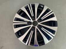 Load image into Gallery viewer, 1x Alufelge 16 Zoll 6.5" 5x114.3 44ET 403003206R Renault Zoe Rim Wheel FEL2926841794nn