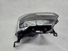 Laden Sie das Bild in den Galerie-Viewer, Frontscheinwerfer Renault Master 260105567R Rechts Scheinwerfer Headlight SCH3835496588qi