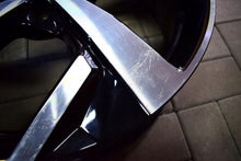 Load image into Gallery viewer, 1x Alufelge 19 Zoll 7.0&quot; 5x114.3 40ET Glanz Schwarz HV05A Nissan X-Trail Qashqai