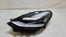 Load image into Gallery viewer, Frontscheinwerfer Tesla Model 3 1077375-00-C Links Scheinwerfer Headlight SCH1744262121tn