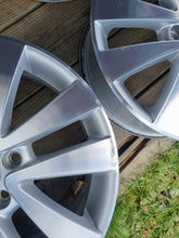 Load image into Gallery viewer, 4x Alufelge 17 Zoll 7.0" 5x112 54ET Glanz Silber 5K0601025R VW Golf Vi Rim Wheel FEL3933125735rb