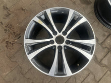 Load image into Gallery viewer, 1x Alufelge 18 Zoll 8.0&quot; 5x120 52ET Glanz Silber 6796211 BMW F21 Rim Wheel