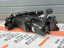 Laden Sie das Bild in den Galerie-Viewer, Frontscheinwerfer Seat Tarraco 5FJ941007J Full LED Links Scheinwerfer Headlight
