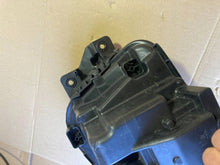 Laden Sie das Bild in den Galerie-Viewer, Frontscheinwerfer Hyundai Tucson N792112010 Links Scheinwerfer Headlight SCH5850919637tx