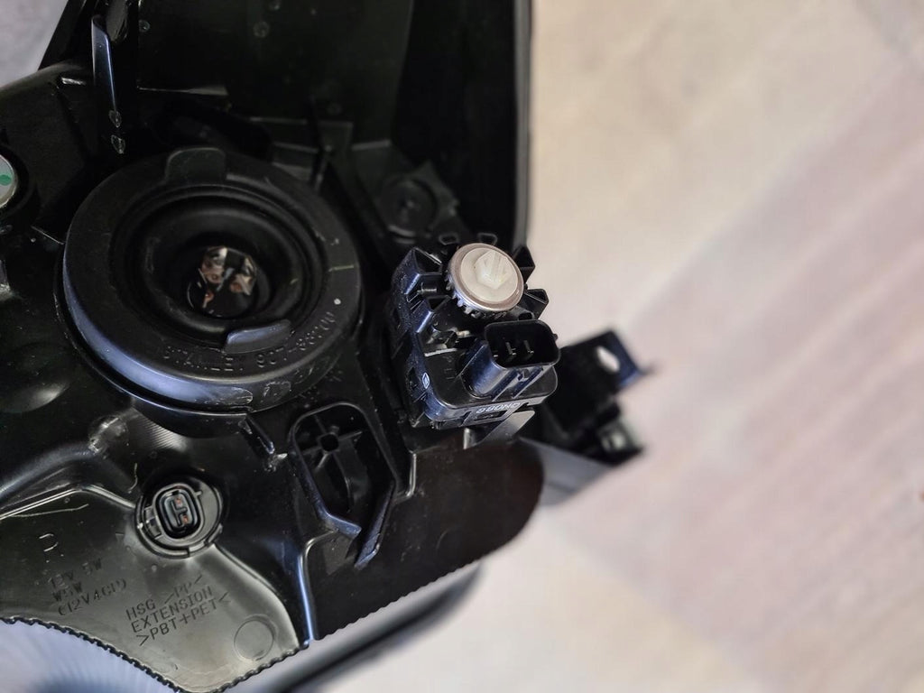 Frontscheinwerfer Mitsubishi Space Star 8301D446 FALSE Scheinwerfer Headlight SCH8553965189rs