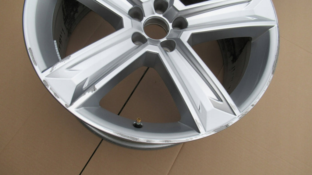 1x Alufelge 20 Zoll 9.0" 5x112 29ET Glanz Silber 4M8601025C Audi Rim Wheel FEL7249780777yx