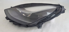 Load image into Gallery viewer, Frontscheinwerfer Tesla Model 3 1514952-00-D Links Scheinwerfer Headlight
