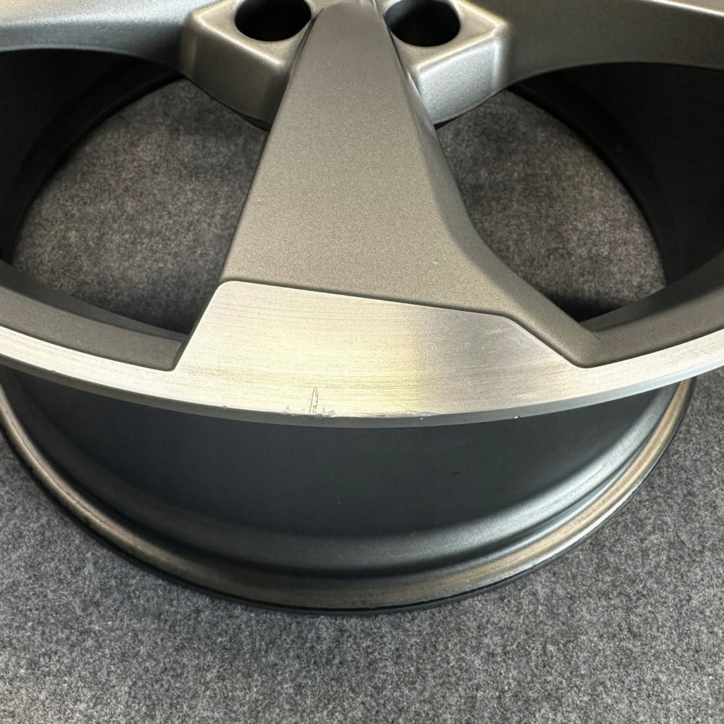 1x Alufelge 19 Zoll 8.5" 5x112 40ET Glanz Silber 8W0601025CG Audi A4 B9 FEL1838959656wa