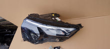 Laden Sie das Bild in den Galerie-Viewer, Frontscheinwerfer Ford Transit Courier R2X613W030AE Links Scheinwerfer Headlight SCH4925475618sh