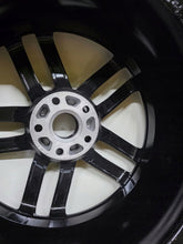Laden Sie das Bild in den Galerie-Viewer, 1x Alufelge 18 Zoll 7.5" 5x112 51ET Glanz Schwarz Rim Wheel FEL8655687933tl