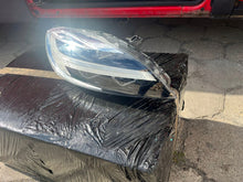 Load image into Gallery viewer, Frontscheinwerfer Volvo V40 31420444 LED Rechts Scheinwerfer Headlight SCH2016908630ew