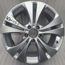 Load image into Gallery viewer, 1x Alufelge 17 Zoll 7.5&quot; 5x112 52 5ET A2464010800 Mercedes-Benz Vito W447