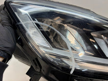 Laden Sie das Bild in den Galerie-Viewer, Frontscheinwerfer VW T Roc Rechts Scheinwerfer Headlight SCH2257660310xd