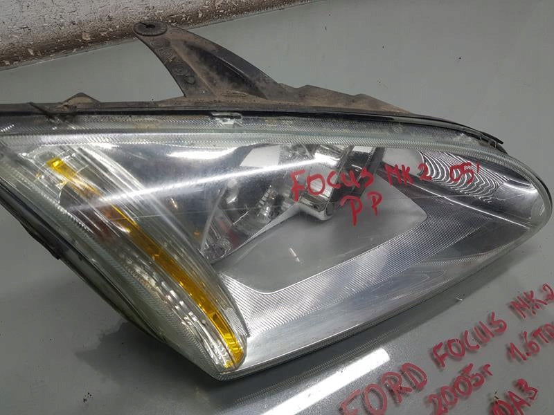 Frontscheinwerfer Ford Focus Rechts Scheinwerfer Headlight