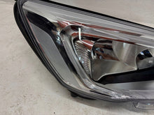 Laden Sie das Bild in den Galerie-Viewer, Frontscheinwerfer Ford Focus JX7B-13W029-AE Rechts Scheinwerfer Headlight SCH5722831013yr