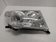 Load image into Gallery viewer, Frontscheinwerfer Toyota Land Cruiser 200 Rechts Scheinwerfer Headlight SCH6684335399pt
