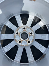 Laden Sie das Bild in den Galerie-Viewer, 4x Alufelge 17 Zoll 6.5" 5x112 38ET Glanz Silber 5NA071497A VW I Rim Wheel FEL6466747120jc