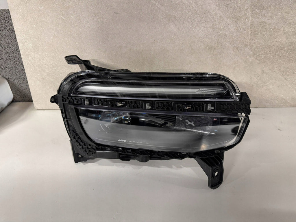 Frontscheinwerfer Jeep 522187170 Rechts Scheinwerfer Headlight SCH2008828509uu