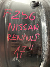 Load image into Gallery viewer, 1x Alufelge 17 Zoll 7.0" 5x114.3 40ET Glanz Silber 8201485175 Nissan Rim Wheel FEL5736751399qx